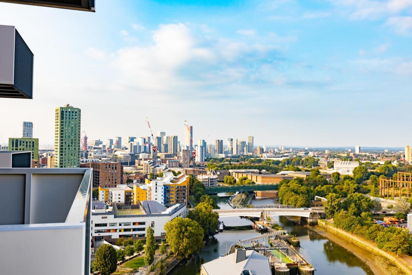 Luxury Apt Near Canary Wharf With Stunning Views Londra Dış mekan fotoğraf